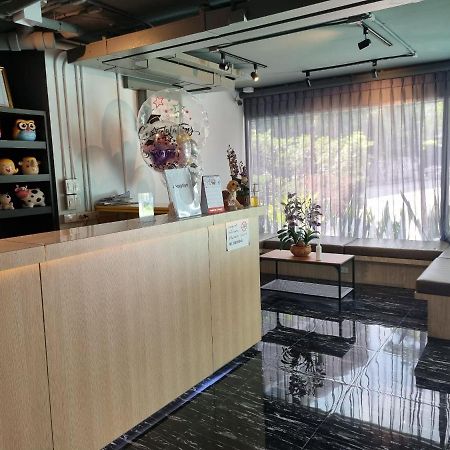 The Key Point Hotel Bangkok Extérieur photo