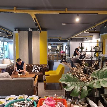 The Key Point Hotel Bangkok Extérieur photo