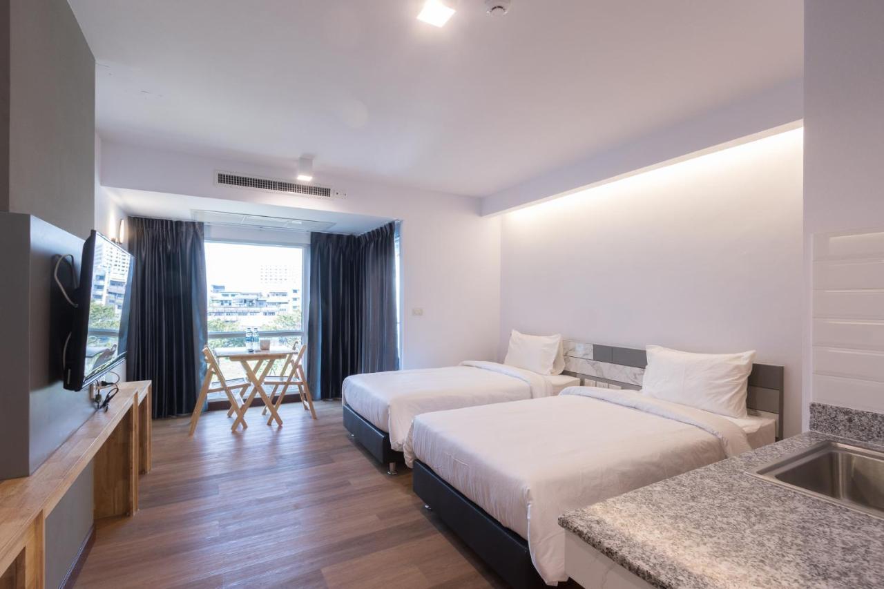 The Key Point Hotel Bangkok Extérieur photo