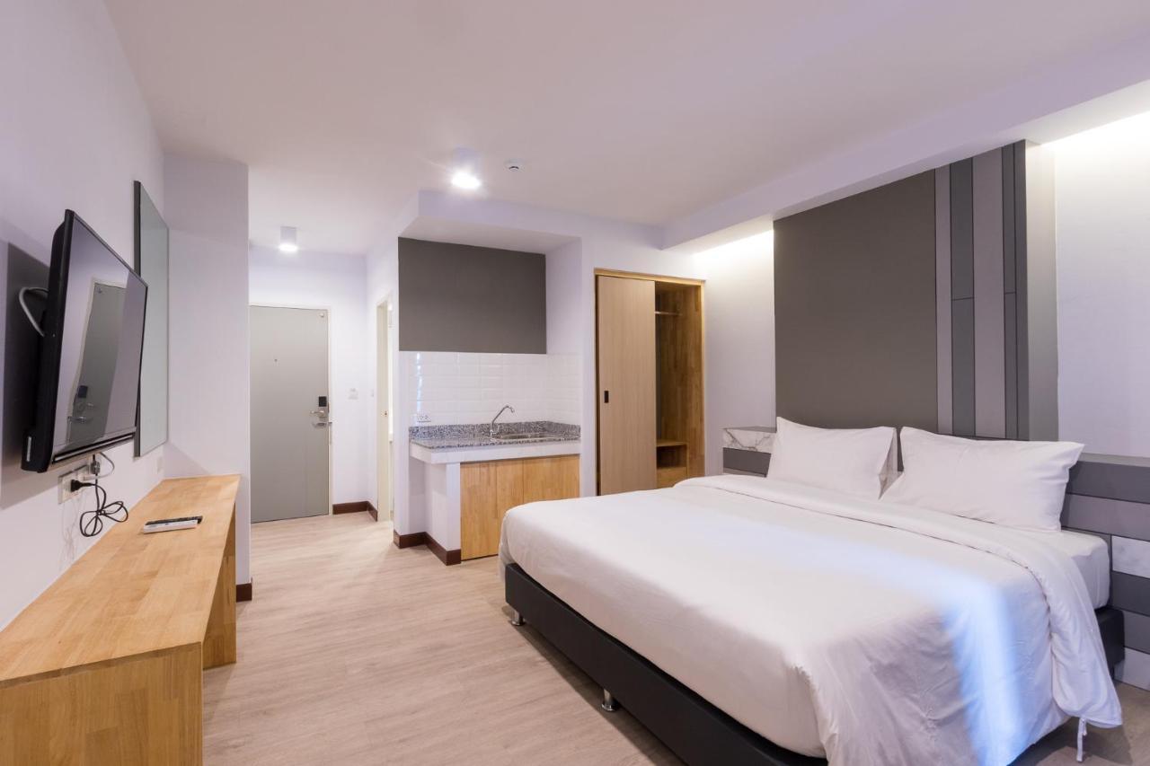 The Key Point Hotel Bangkok Extérieur photo