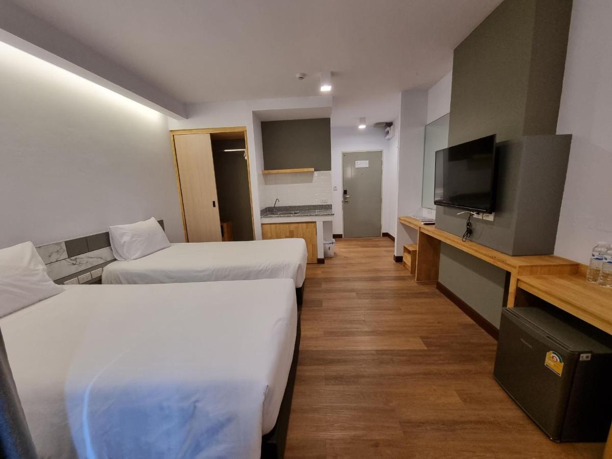 The Key Point Hotel Bangkok Extérieur photo