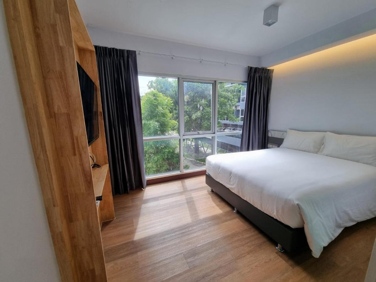 The Key Point Hotel Bangkok Extérieur photo