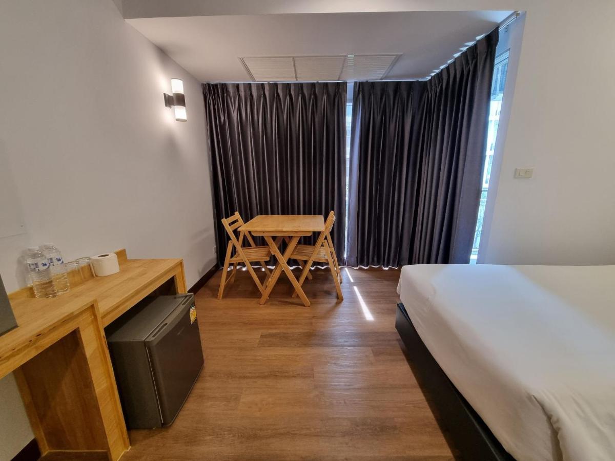 The Key Point Hotel Bangkok Extérieur photo